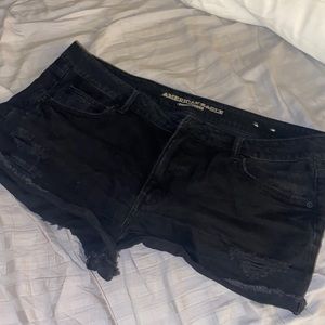 AE black tomgirl shorts